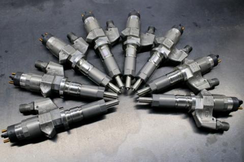 Chevy Duramax 01-04 LB7 Brand New 300% Over Injector Set (SAC Nozzles) Dynomite Diesel