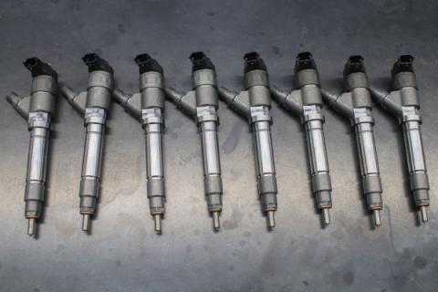 Chevy Duramax 04.5-05 LLY Brand New 300 Percent Over Injector Set (SAC Nozzles) Dynomite Diesel